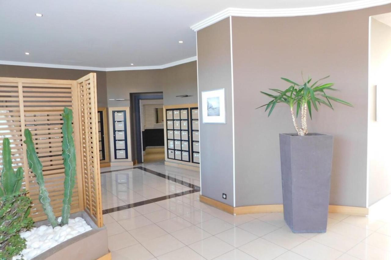 "T2 "Antibes Les Pins 3" Air Conditionned Sea View With Parking And Pool" Lägenhet Exteriör bild